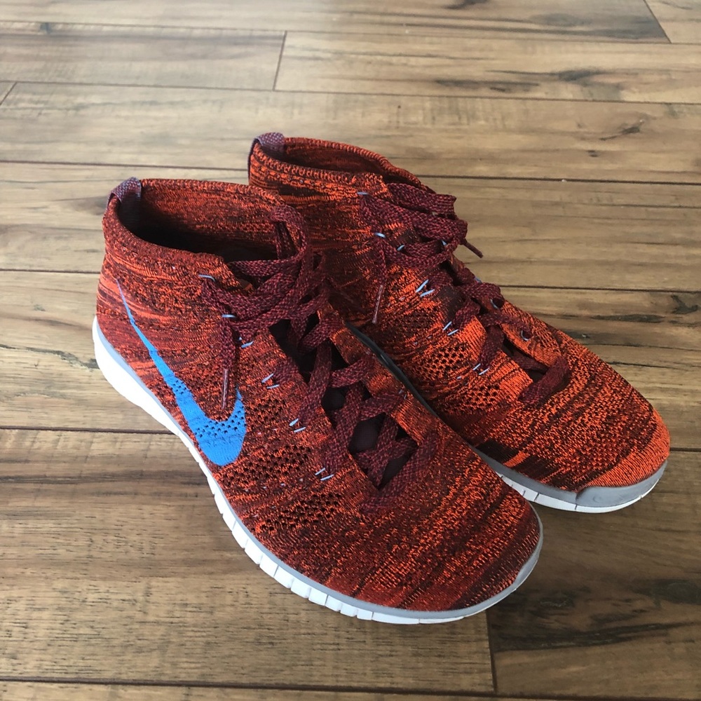 Nike Chukka Flyknit Shoes